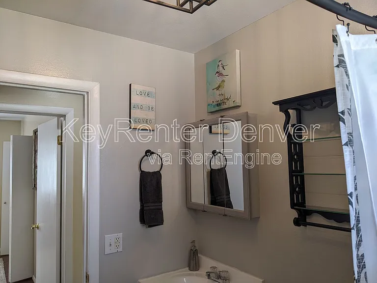 10605 W 48th Ave #A — Photo 9