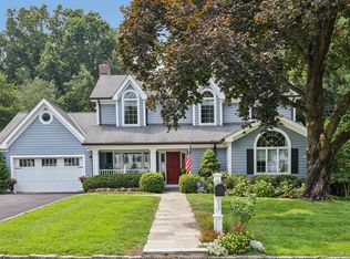 11 Gladstone Rd, New Rochelle, NY 10804