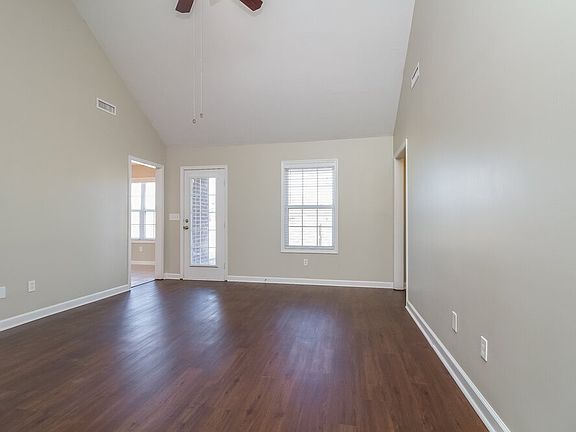 2nd image of 106 Blythe Ct