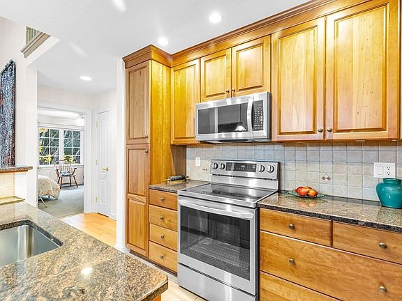 4th image of 117 Pine Grove Dr #117