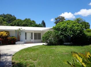 2487 Breakwater Cir, Sarasota, FL 34231