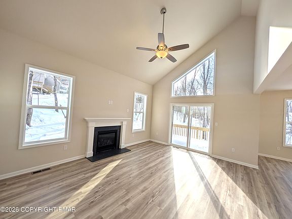 3rd image of 5144 Lincoln Ln