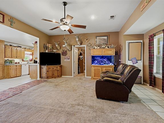5th image of 205 3rd St