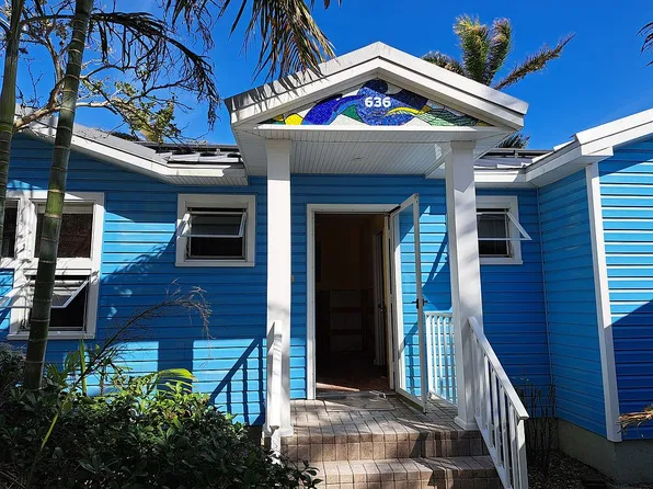 636 182nd Ave E, Redington Shores, FL 33708