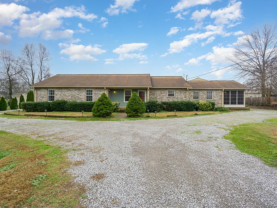 1st image of 2633 Country Haven Dr #B