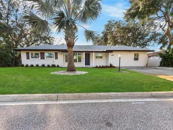 772 Palmer Rd, Belleair Bluffs, FL 33770