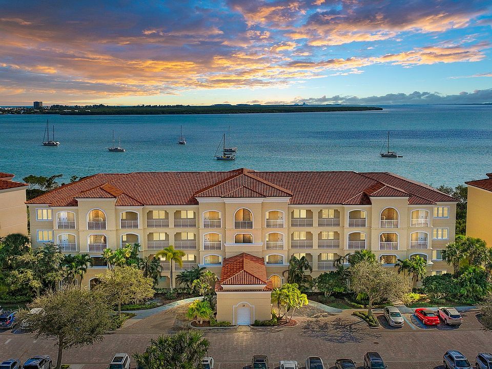 1st image of 25 Harbour Isle Drive W #305
