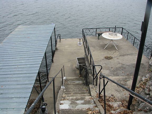concrete dock w/2 boat slips