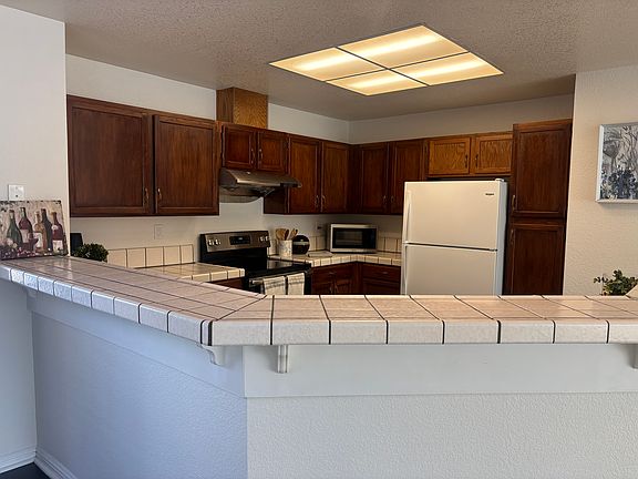 4th image of 1699 Parkview Green Cir