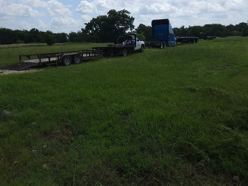 1st image of 307 N Spikes Rd