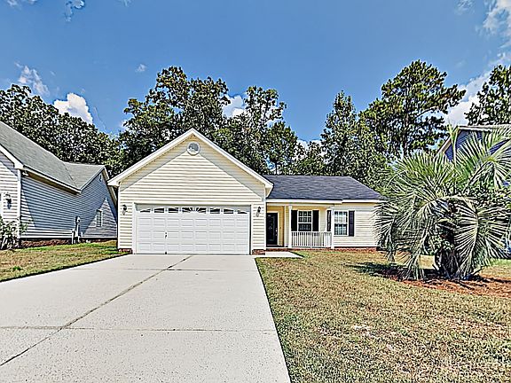 5th image of 121 Summer Vale Dr