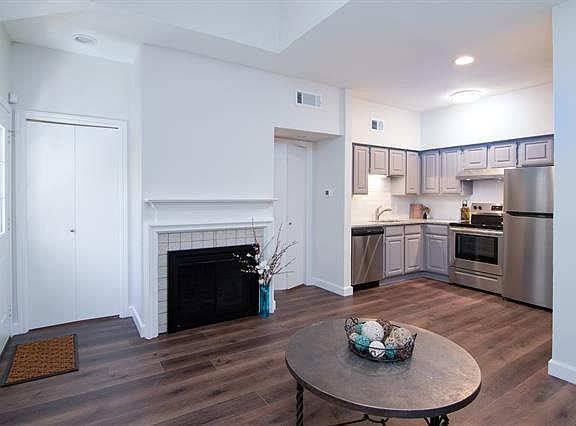 3rd image of 6220 Bentwood Trl APT 701