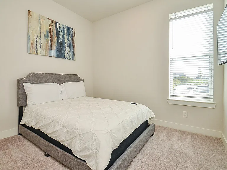 5811 Fairdale Ln #B — Photo 19