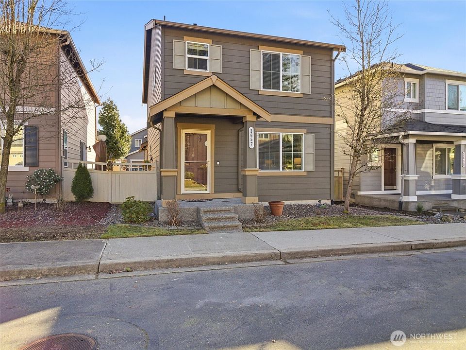 1st image of 3657 London Loop NE