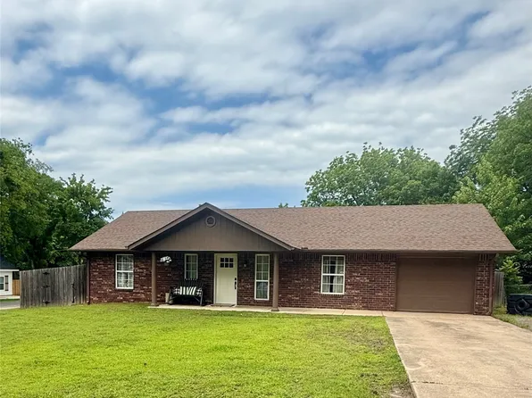 420 N Jackson St, Fort Gibson, OK 74434