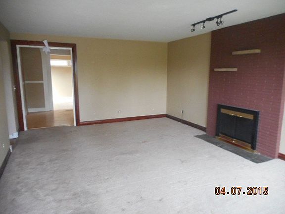 3rd image of 1301 17th St NE