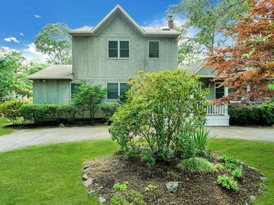 100 Lewis Rd, East Quogue, NY, 11942
