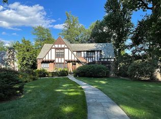 260 Lyncroft Rd, New Rochelle, NY 10804