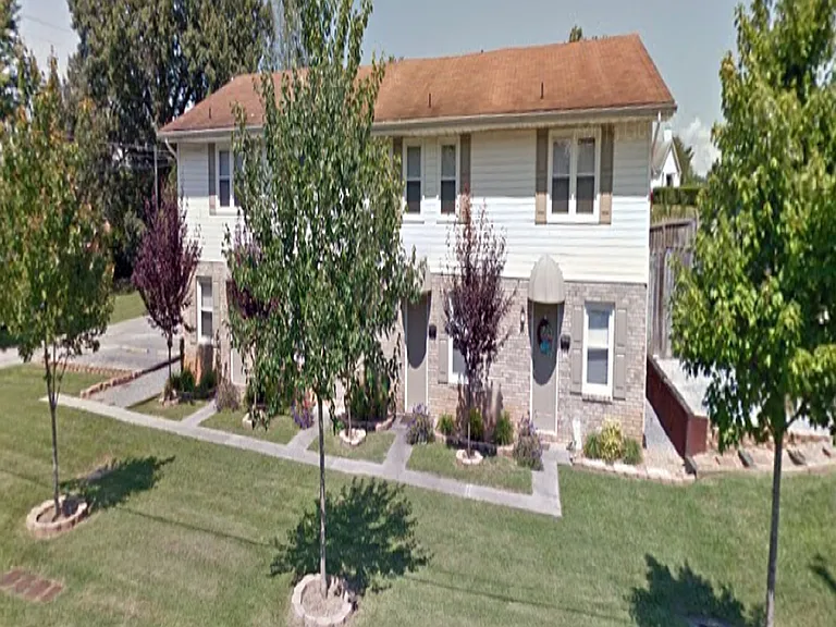 Evergreen Terrace Apartments — Photo 5