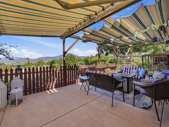 2nd image of 2553 Granada Cir