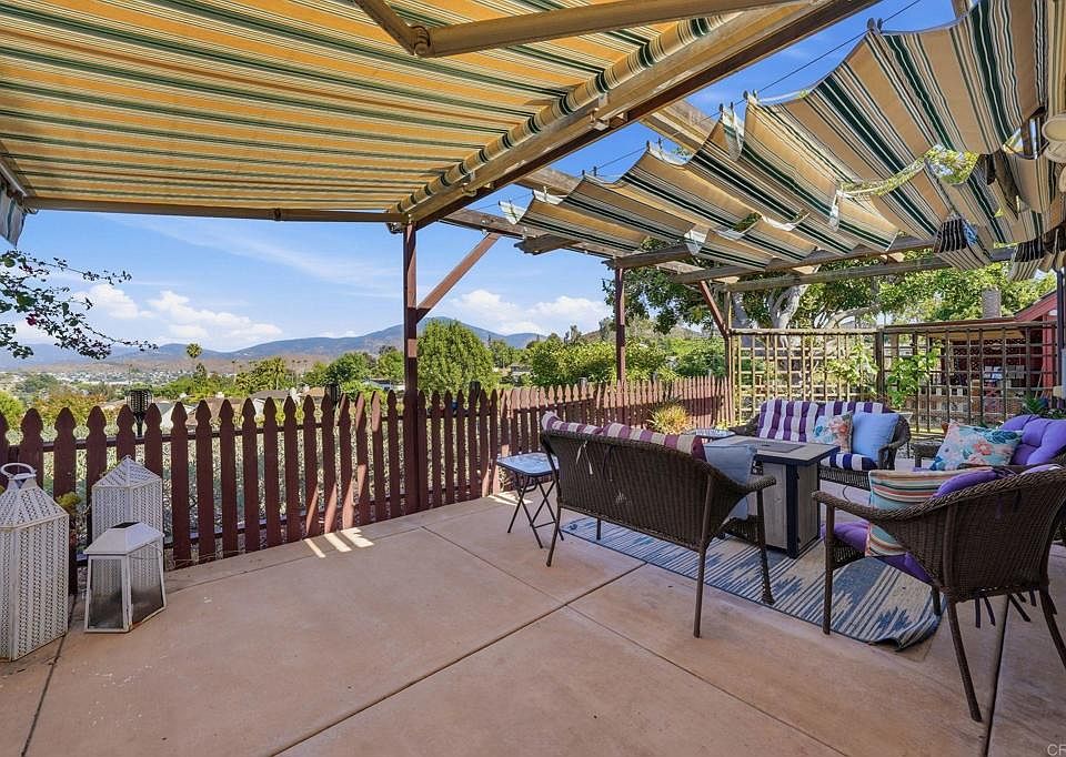 1st image of 2553 Granada Cir
