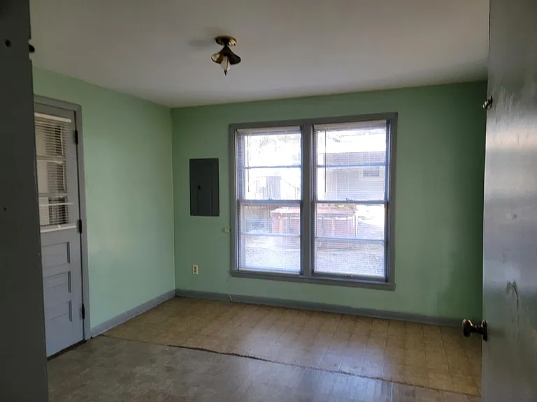301 Romar Pl — Photo 9