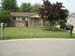 115 Murray Ct, Marine City, MI