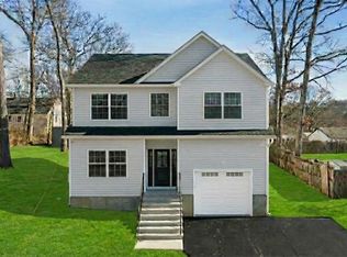 127 W End Ave, Hopatcong, NJ 07843