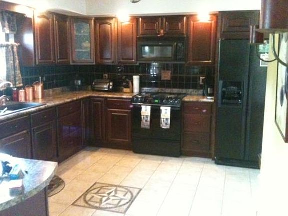5th image of 203 Little Cheryl Dr