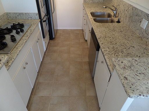 5th image of 505 S Barrington Ave APT 21