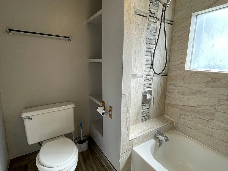 1120 N Justice Dr #14 — Photo 6