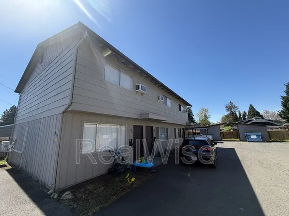 1120 SW 5th St Unit B, Grants Pass, OR 97526