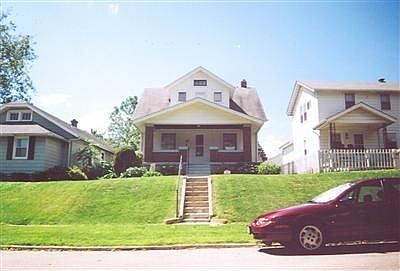 3rd image of 126 Marlboro Pl