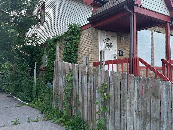 4th image of 5218 Berkshire St