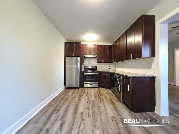 4th image of 725 Saint Johns Ave APT 4
