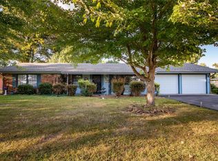 1904 W Warren St, Marion, IL 62959