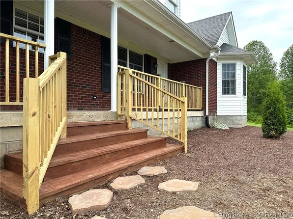 6115 Grannys Way SW, Corydon, IN 47112