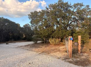 233 Rust Ranch Rd #20-21, Blanco, TX 78606