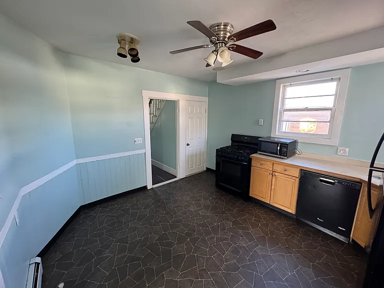 73 Main St #73 — Photo 2
