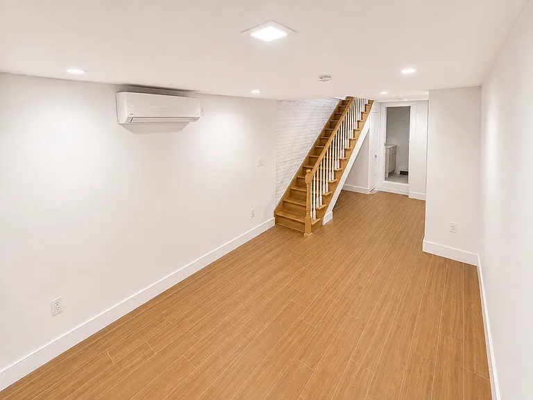 92 Atlantic Ave #Townhouse 1 — Photo 7