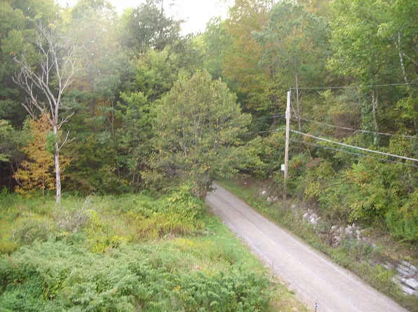 735 Hopper Rd, Williamstown, MA 01267