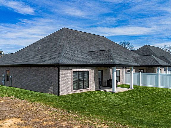 2nd image of 3914 Pines Rd