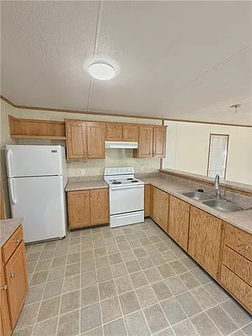 47068 Monteleone Ln — Photo 5
