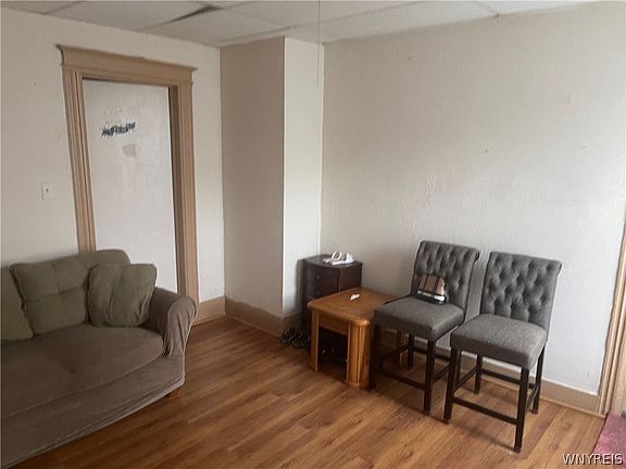 4th image of 1016 Taylor Ave