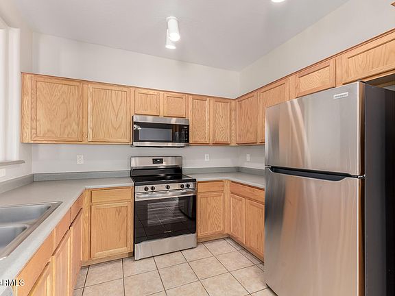 4th image of 15342 W MAUI Lane