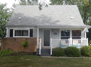28502 Bridge St, Garden City, MI 48135