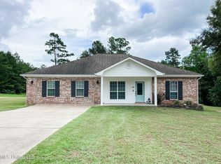 88 Percy Oneal Rd, Mchenry, MS 39561