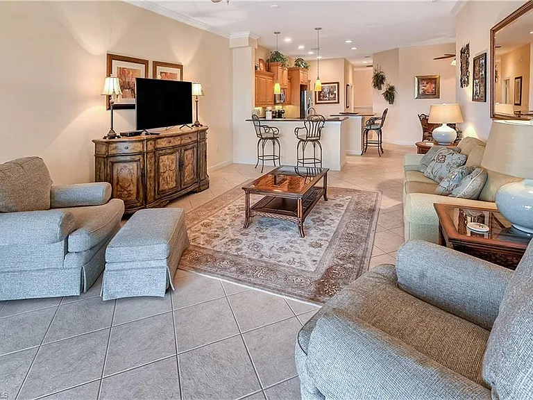 8600 Via Rapallo Dr #204 — Photo 9