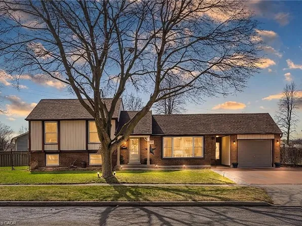 153 The Greenway, Cambridge, ON N1R 6L6