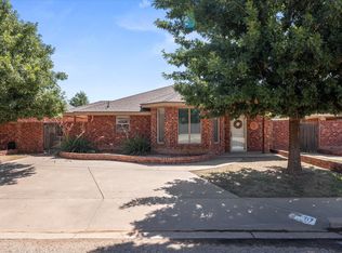 317 Flint Ave, Levelland, TX 79336
